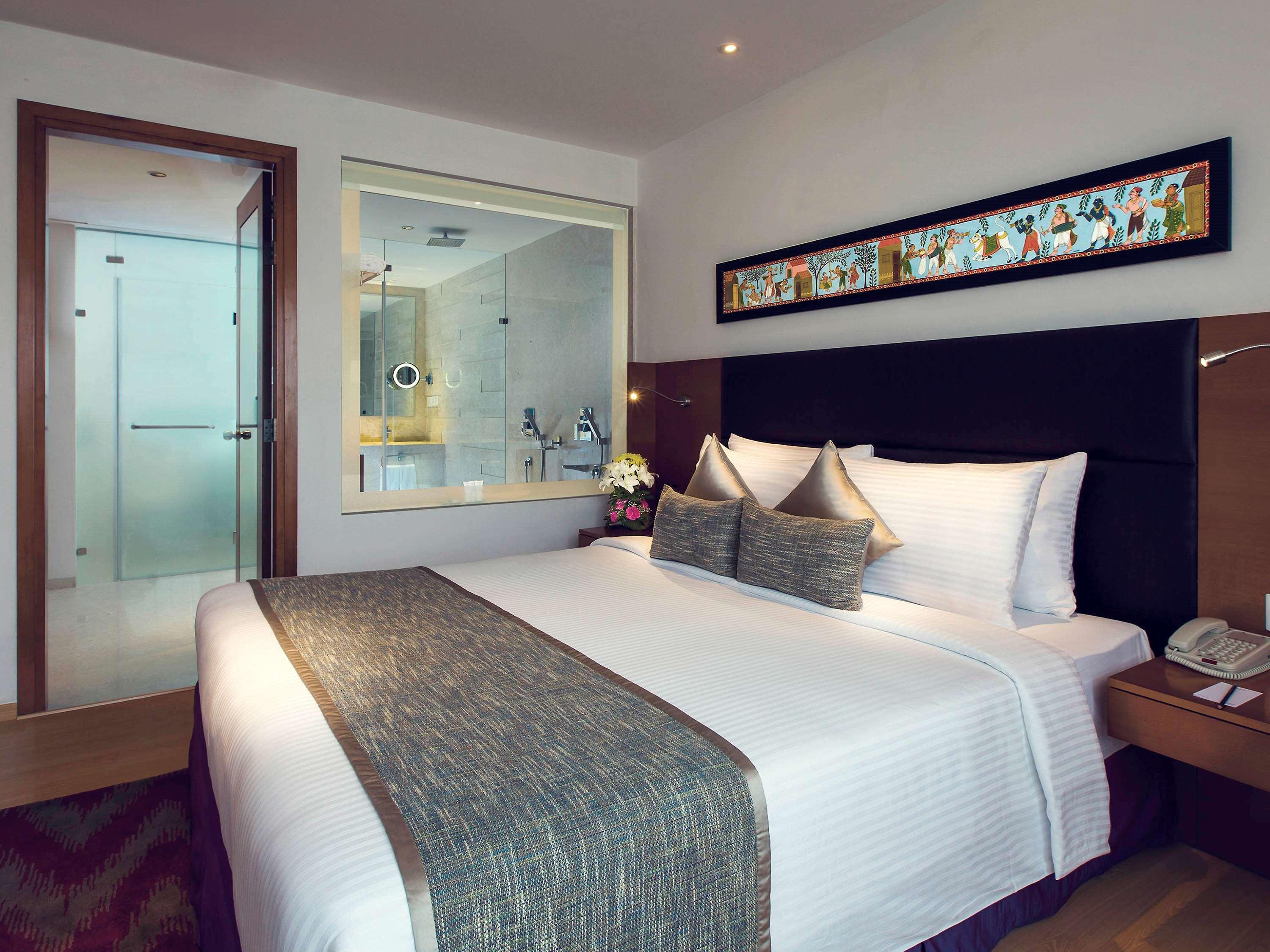 Mercure Hyderabad Kcp Banjara Hills, An Accor Hotel Exteriér fotografie A room at the Park Hotel, New Delhi